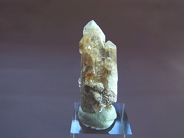 画像: バイカル湖産トパーズ結晶付き水晶原石5.5g