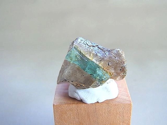 水晶 アクアマリン