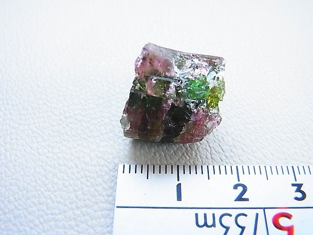画像: ネパール産バイカラートルマリン結晶原石 31.8カラット