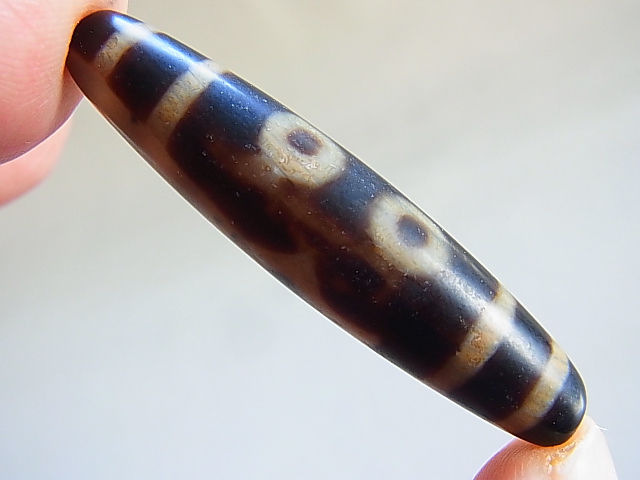 画像: 「三眼」（ドラゴンライン入り）現代天珠 直径約12.5×58mm