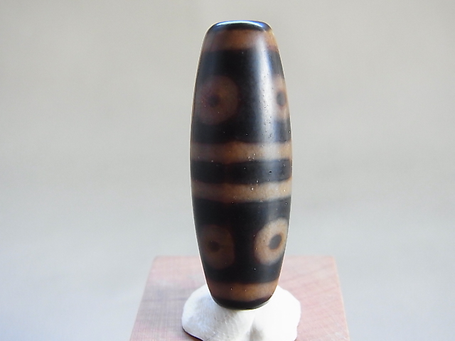 画像2: 「八眼」（ドラゴンライン入り）現代天珠 直径約13×37.5mm