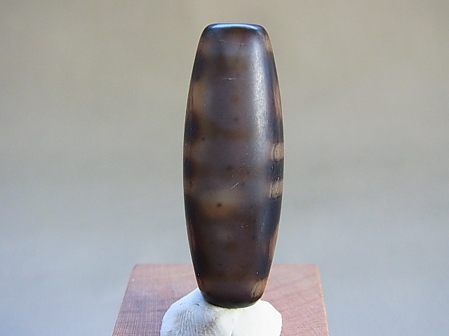 画像: 「八眼」（ドラゴンライン入り）至純（現代）天珠 直径約13×37.5mm