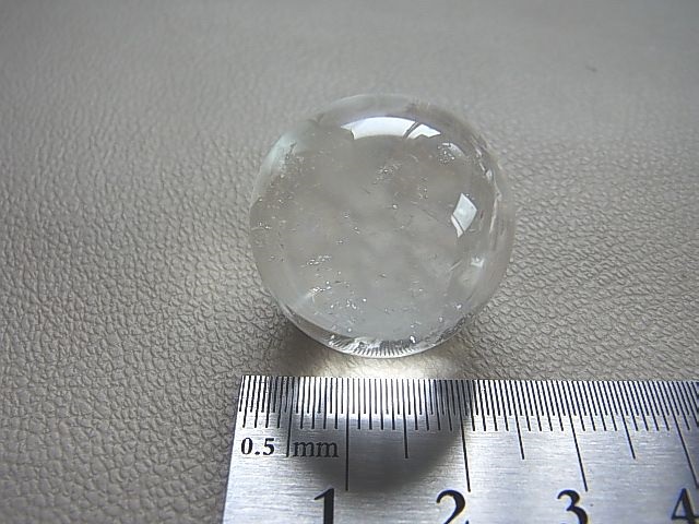画像: ガネーシュヒマール・レインボー入りクリア水晶スフィア23.5mm