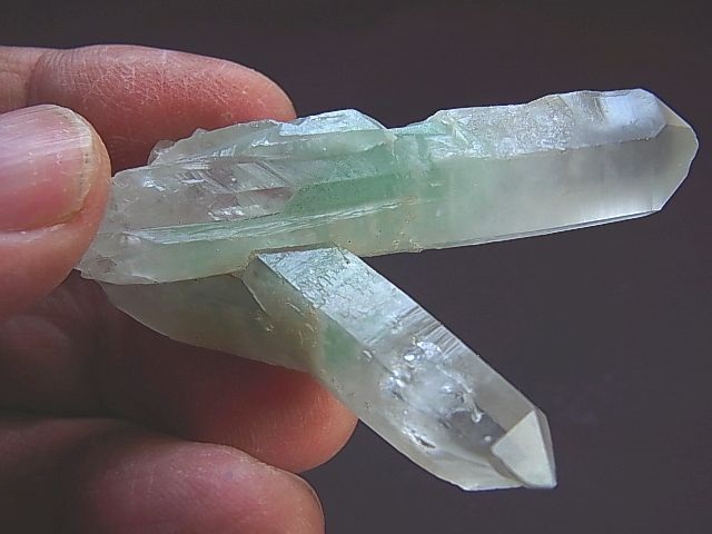 画像: マダガスカル産フックサイトイン（グリーンファントム）水晶ポイント24.6g