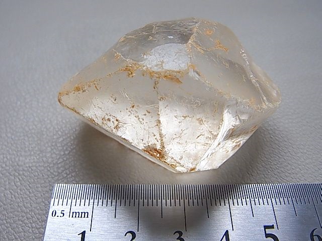 画像: ディアマンティーナ産ケブラリーザ水晶81.1g