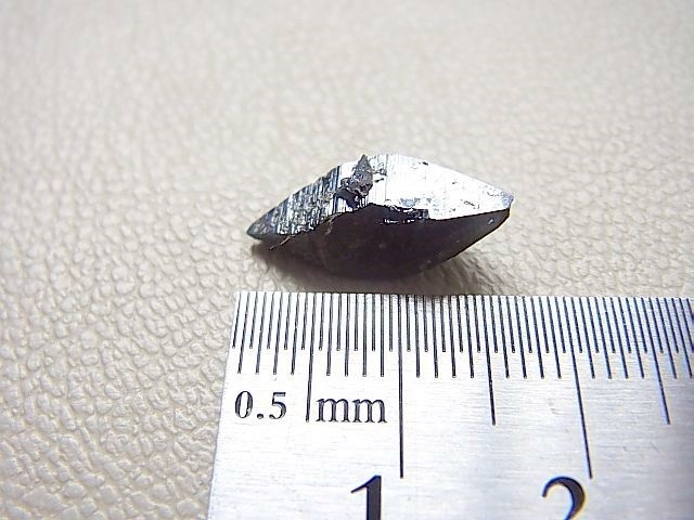 画像: ノルウェー産アナテース正方両錐体結晶17mm/0.9g