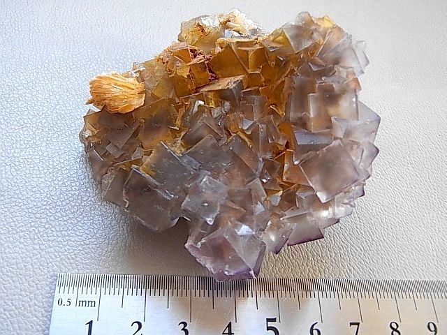 画像: パキスタン産ライトパープルフローライト原石（ゴールド皮膜）132.9g