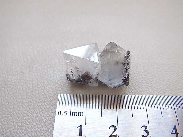 画像: ダルネゴルスク産ベータ型水晶＆スファレライト原石7.2g