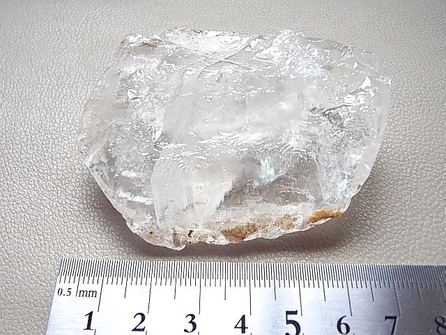 画像: ダルネゴルスク産板状結晶型クリア蛍光カルサイト原石84.2g
