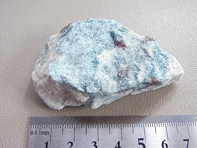 スウェーデン産トロレアイト(トロール石)原石72.7g スウェーデン産トロレアイト(トロール石)原石72.7g