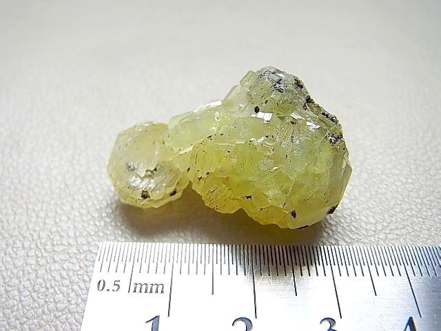 画像: タンザニア産プレナイト原石（レモンカラー）11.8g
