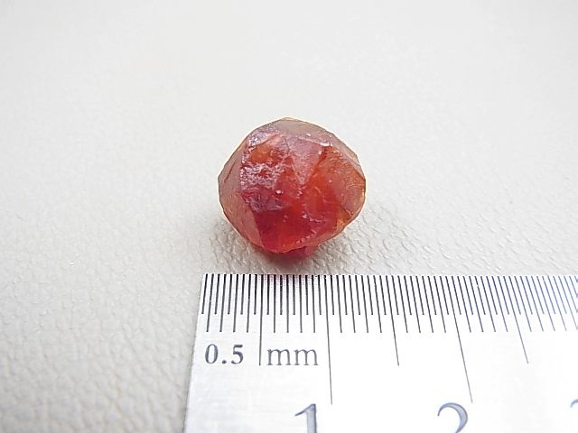 画像: タンザニア産スペサルティンガーネット球状結晶 12.5カラット