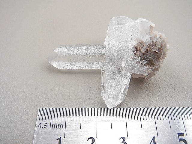 画像: マニカラン産ナチュラルブラスト・クリア水晶原石15.1g