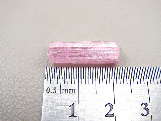 画像: ブラジル産ピンクトルマリン結晶 8.8カラット