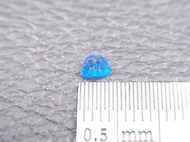 画像: アウィン宝石質原石結晶 0.1カラット