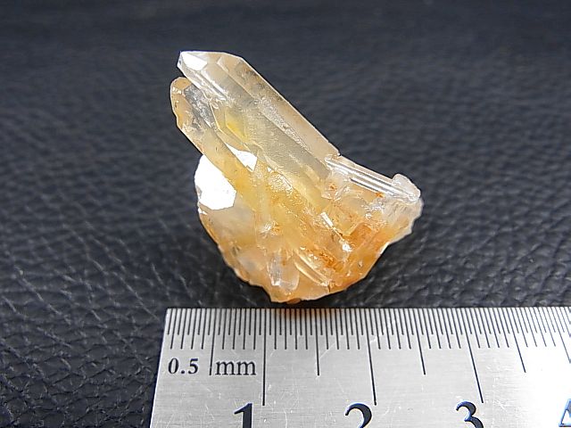 画像: 五代松鉱山産トラピチェ・レモン水晶（群晶）6.5g
