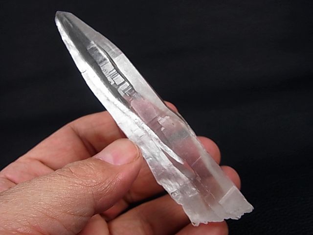 画像: スカルドゥ・シガール産レーザーポイント型水晶70.8g