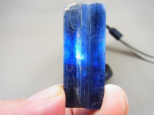 ネパール産カイヤナイト原石14.9g - パーフェクトストーン PERFECT STONE