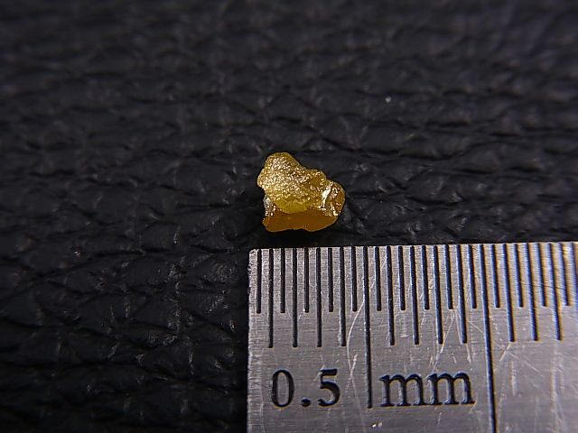画像: 天然イエローダイヤモンド原石 0.2カラット