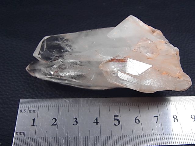 画像: タンザニア・ソンゲア産クリア水晶原石 97.6g