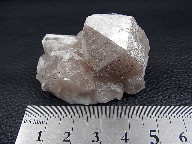 画像: ダルネゴルスク産水晶原石 52.2g