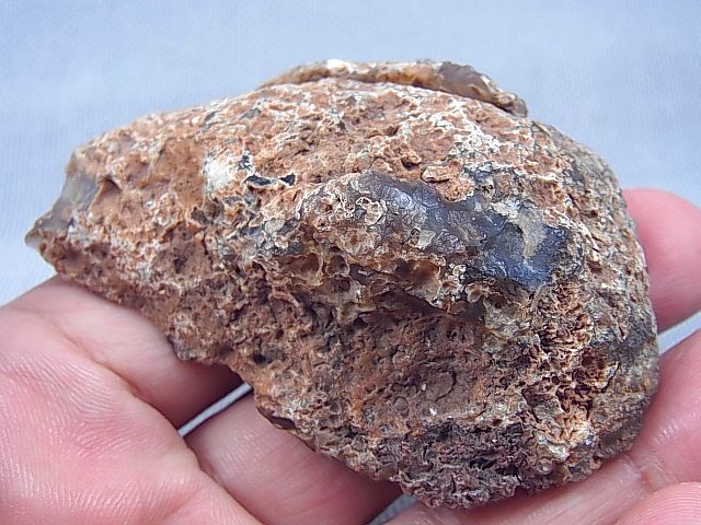 画像: トルコ産チューブインクルージョン/仮晶アゲート（瑪瑙）原石（ハーフカット） 77.7g