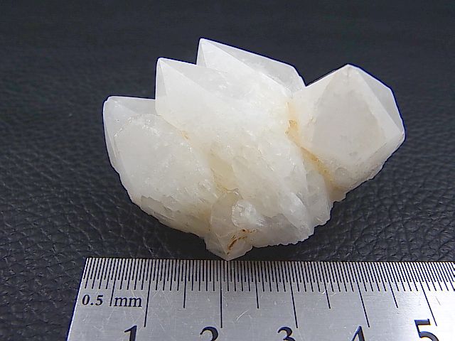 画像: ベトナム産スノーホワイトクリスタル（ＤＴ型/ホワイトインクルージョン水晶） 43.0g