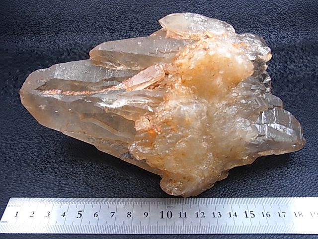 画像: キャビネットサイズ：タンザニア産モンドクオーツ天然シトリンカラーＤＴ水晶 1,267g