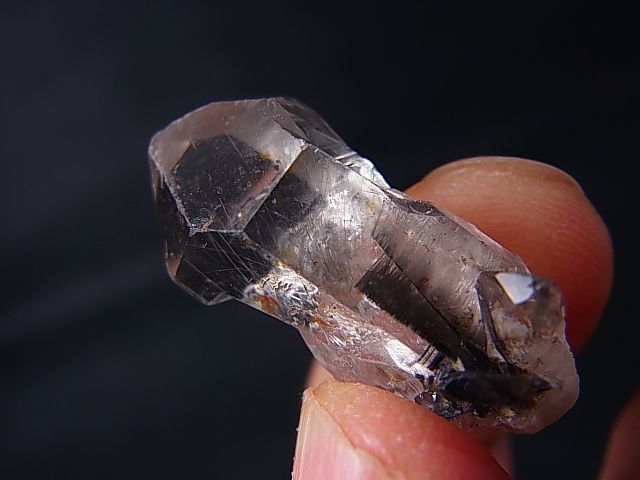 画像: ブラジル産プラチナルチル入り水晶原石（ブルッカイトインクオーツ） 5.8g