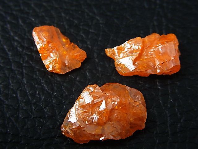 画像: ウルフェナイト結晶原石 3点セット トータル 14.5カラット