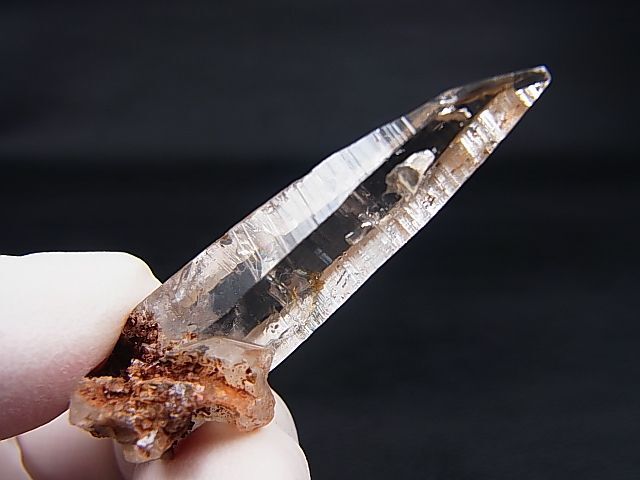 画像: タンザニア産モンドクオーツ・レーザーポイント水晶（ネガティブ水晶入り） 11.7g