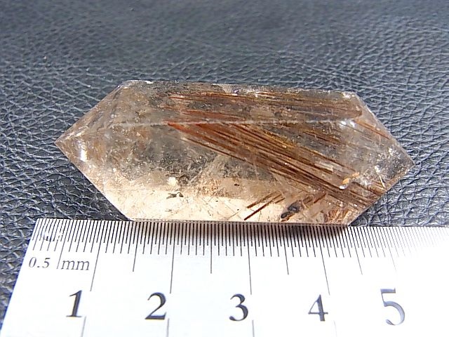 画像: ブラジル産コッパー＆プラチナルチル入り研磨水晶原石（ブルッカイトインクオーツ） 25.1g