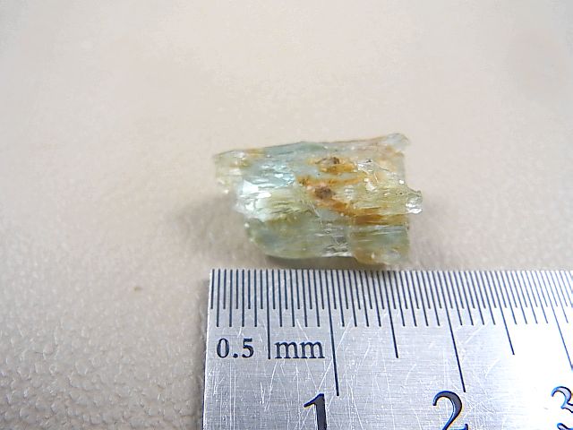 画像: ザンビア産エレスチャル（溶解/蝕像）アクアマリン原石 8.4カラット