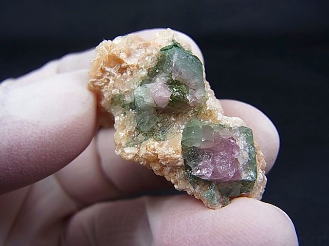 画像: ブラジル産バイカラートルマリン（グリーン＆ピンクカラー）母岩付き結晶原石 65.0カラット