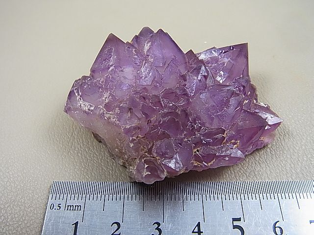 画像: スウェーデン・ヴェルムランド産アメジスト原石 71.0g