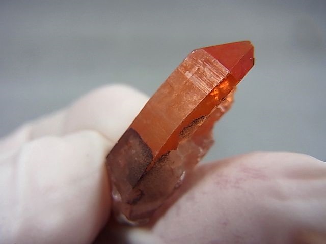 画像: オレンジリバー産レッドファントム水晶（タンジェリン） 3.9g