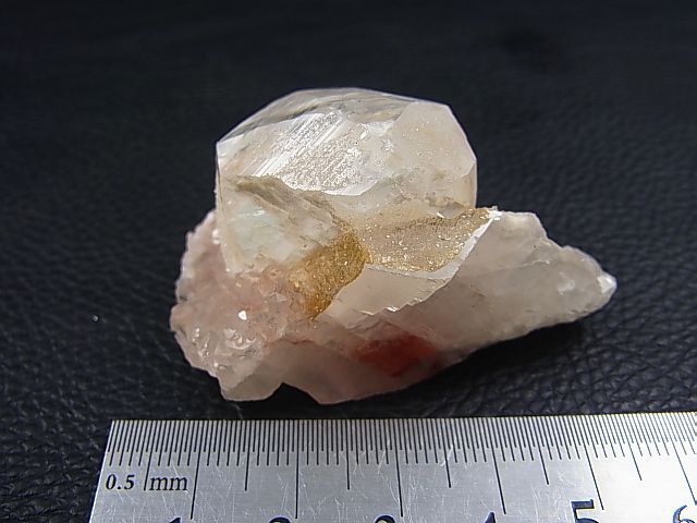 画像: ダルネゴルスク産カルサイト原石（ピンク蛍光） 48.6g