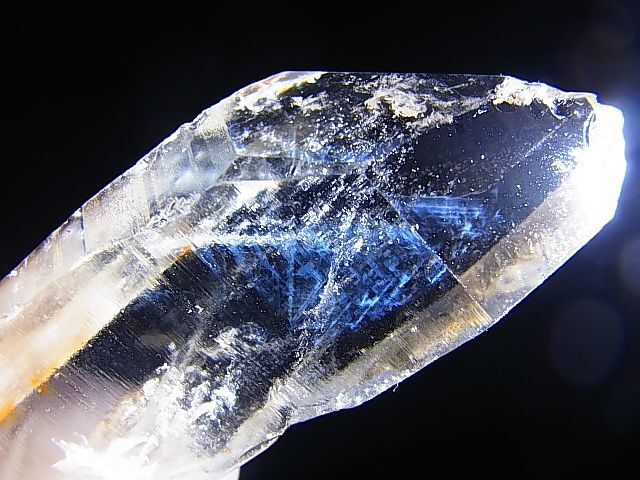 画像: ラオス・ラックサオ産クリア水晶ポイント（エンジェルラダー） 273.3g