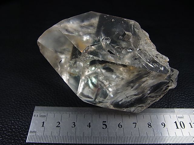 画像: ラオス・ラックサオ産クリア水晶ポイント（エンジェルラダー） 357.7g
