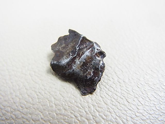 画像: シホテ・アリン鉄隕石 2.0g