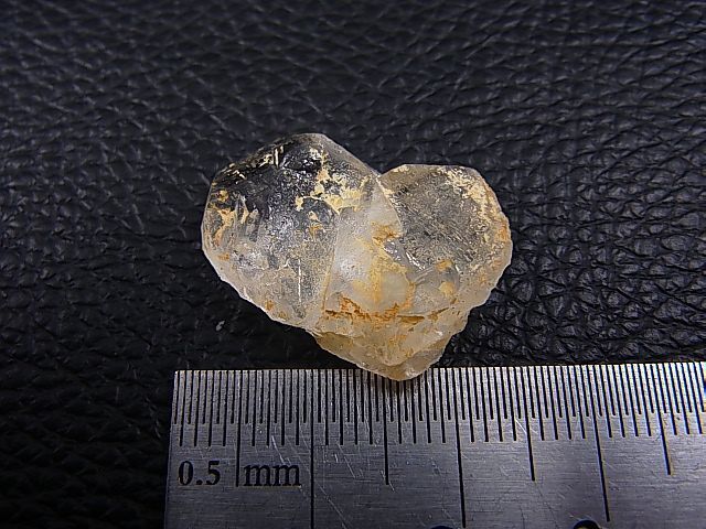 画像: オシガハエ（尾小八重）産日本式双晶（ハート型） 3.6g