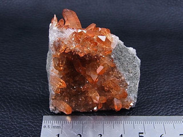 画像: スウェーデン産ヘマタイト（タンジェリン）水晶クラスター 69.4g