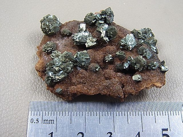 画像: ダルネゴルスク産硫砒鉄鉱（アルセノパイライト）原石 17.1g