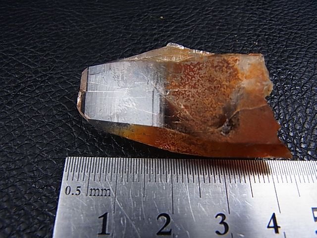 画像: ガネーシュヒマール・ヒンドゥン産ゴールデンヒーラー水晶ポイント（タビュラー型） 13.8g