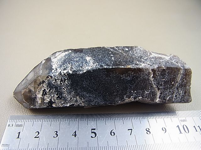 画像: フィンランド産スモーキー水晶（ケアンゴーム）ポイント 155.2g