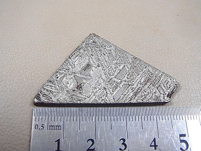 画像: アルタイ鉄隕石（オクタヘドライト） 15.7g