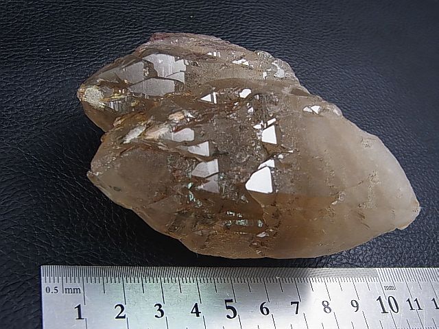 画像: ベトナム・カインホア産スモーキー水晶（シトリンカラー/カテドラル） 314.3g