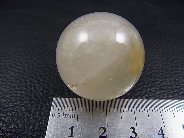 画像: ザギマウンテン水晶（アンフィボール入り）丸玉 30mm