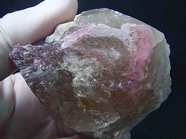 画像: アフガニスタン産ローズクオーツ結晶（紅水晶）原石 122.2g