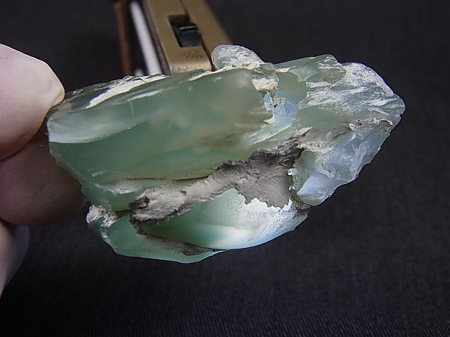 画像: スカルドゥ産エピドート＆アンフィボール入りミルキーグリーン水晶原石 36.0g